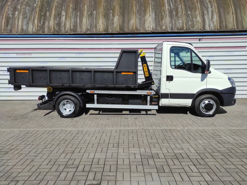 Iveco - Daily - 3,0 35S18 HÁK, Klima,