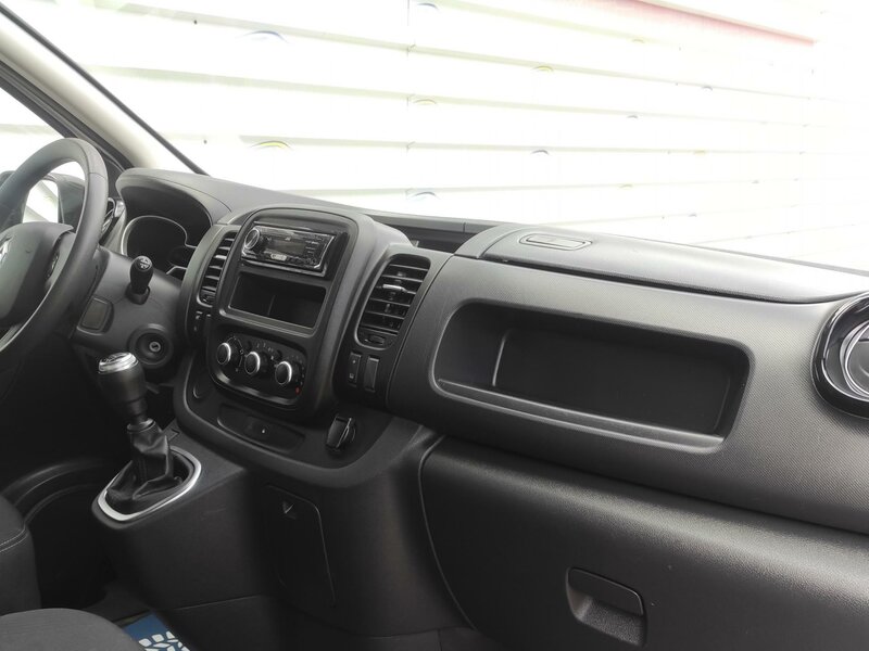Renault - Trafic - 2,0dCi L2H1 Cool, ČR,
