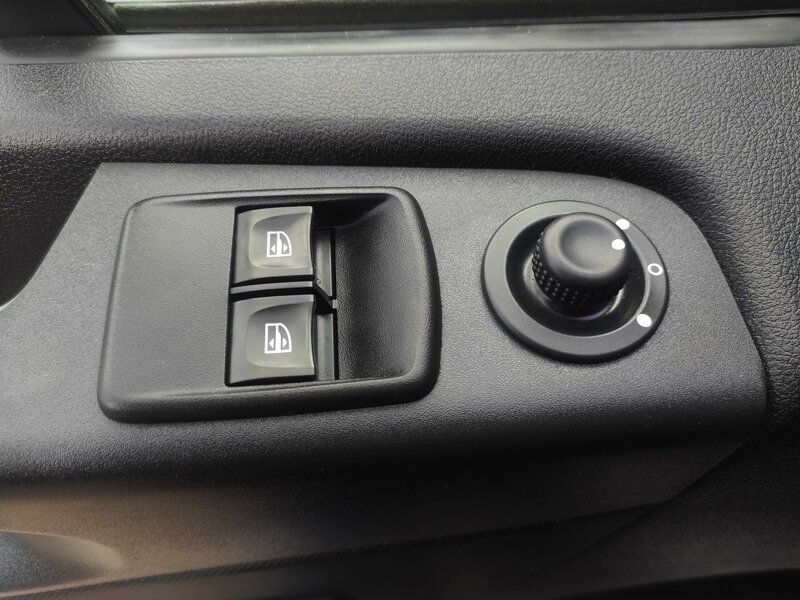 Renault - Trafic - 2,0dCi L2H1 Cool, ČR,