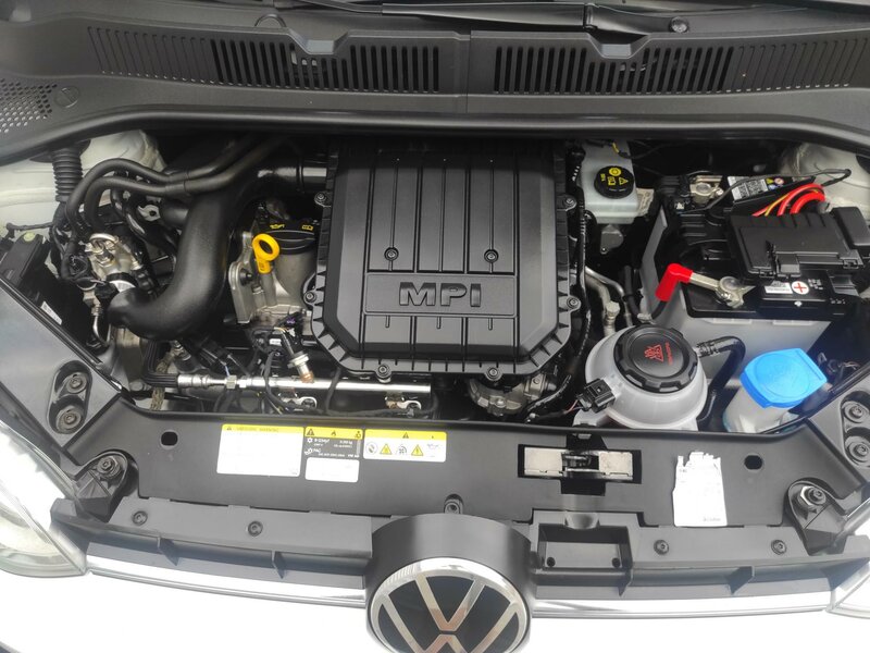 Volkswagen - up! - 1,0ECO CNG, ČR, 1 MAJITEL Volkswagen - up! - 1,0ECO CNG, ČR, 1 MAJITEL