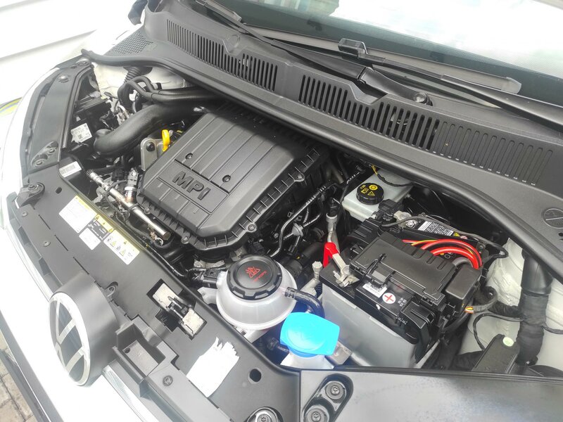 Volkswagen - up! - 1,0ECO CNG, ČR, 1 MAJITEL Volkswagen - up! - 1,0ECO CNG, ČR, 1 MAJITEL