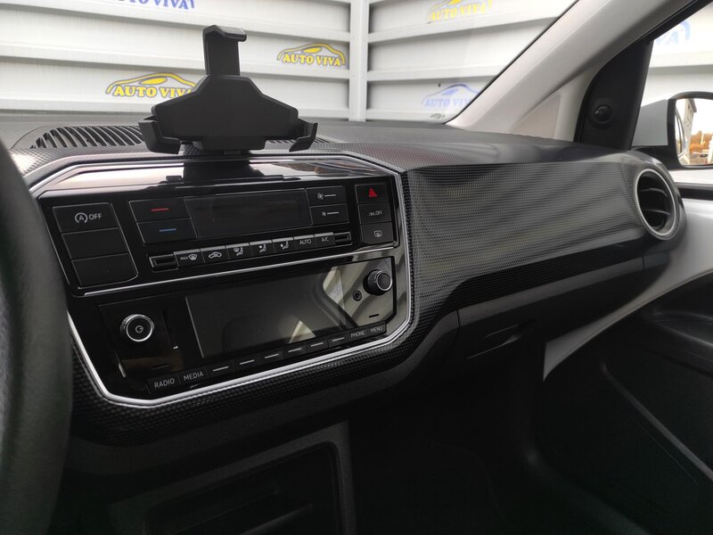 Volkswagen - up! - 1,0ECO CNG, ČR, 1 MAJITEL Volkswagen - up! - 1,0ECO CNG, ČR, 1 MAJITEL