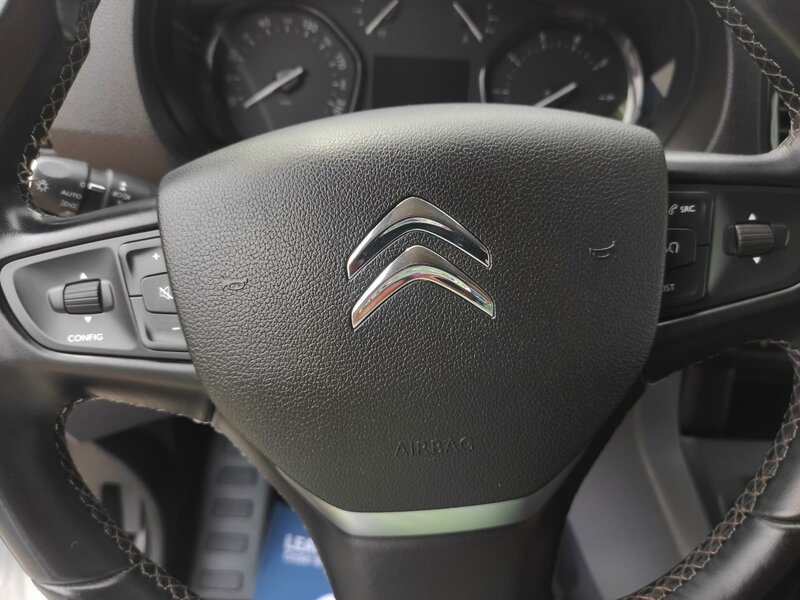 Citroën - Jumpy - 2,0BlueHDi 6 míst,Top KM,Tažné
