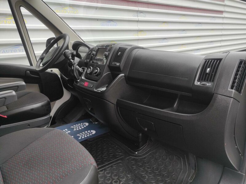 Peugeot - Boxer - 2,0BlueHDi L2H1, 6 míst, ČR Peugeot - Boxer - 2,0BlueHDi L2H1, 6 míst, ČR
