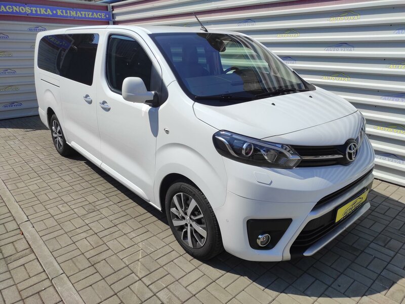 Toyota - ProAce - 2,0D L2, AT, VIP, 7míst, ČR