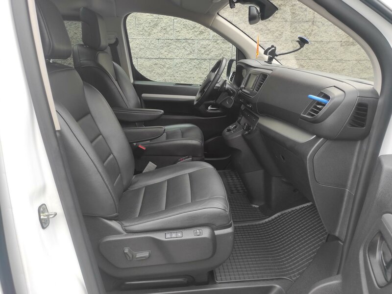 Toyota - ProAce Verso - 2,0D L2, AT, VIP, 7míst, ČR