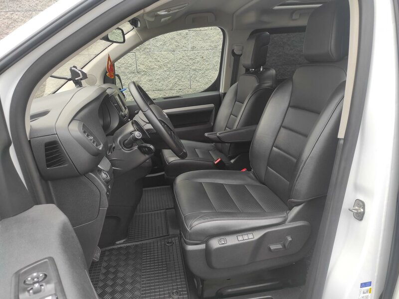 Toyota - ProAce Verso - 2,0D L2, AT, VIP, 7míst, ČR