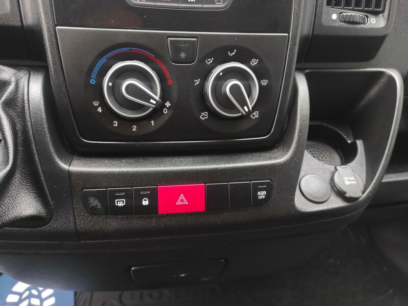 Peugeot - Boxer - 2,2BlueHDi 9 míst, L2H2, Tažné