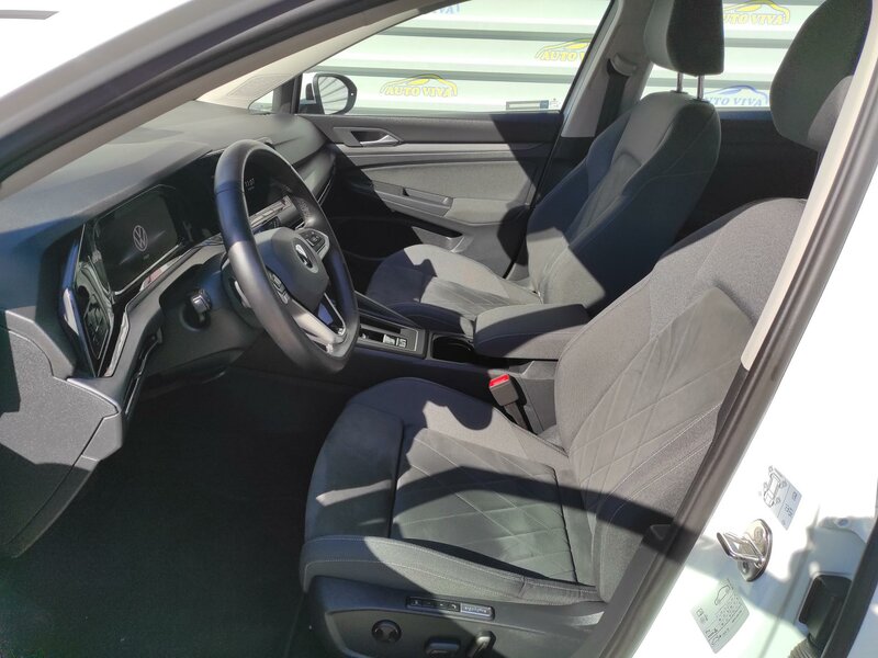 Volkswagen - Golf - 1,5eTSi DSG, mHev, STYLE, ČR