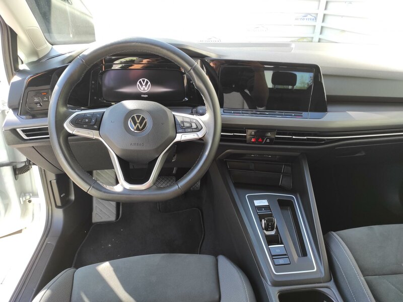 Volkswagen - Golf - 1,5eTSi DSG, mHev, STYLE, ČR
