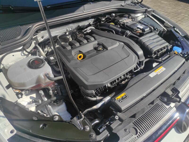 Volkswagen - Golf - 1,5eTSi DSG, mHev, STYLE, ČR