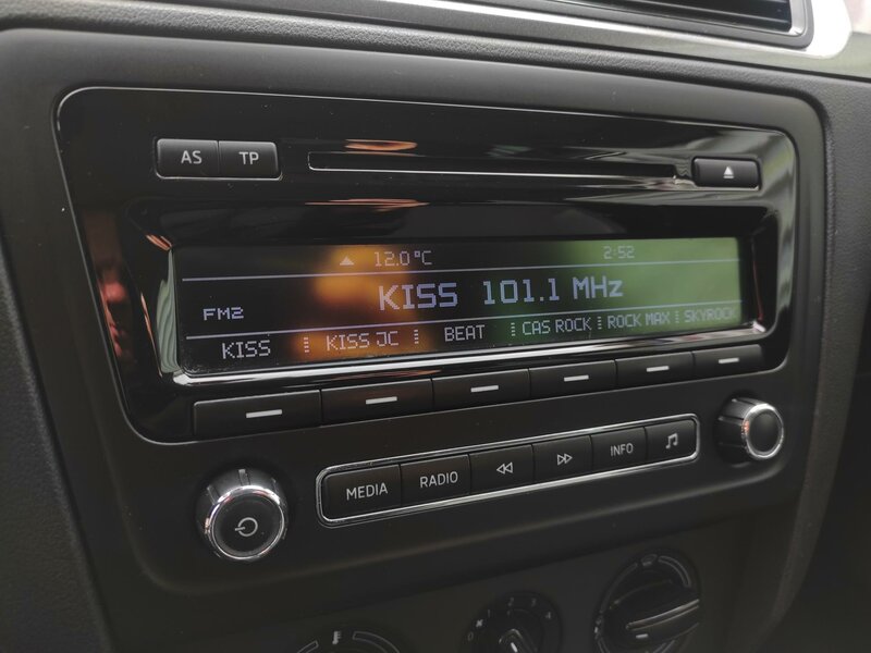 Škoda - Rapid - 1,2TSi ČR, ALU, Bílá Perleť Škoda - Rapid - 1,2TSi ČR, ALU, Bílá Perleť