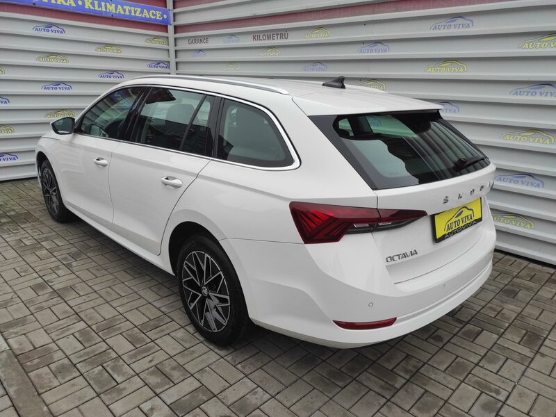 Škoda - Octavia - 2,0TDi Style, ČR, Navi