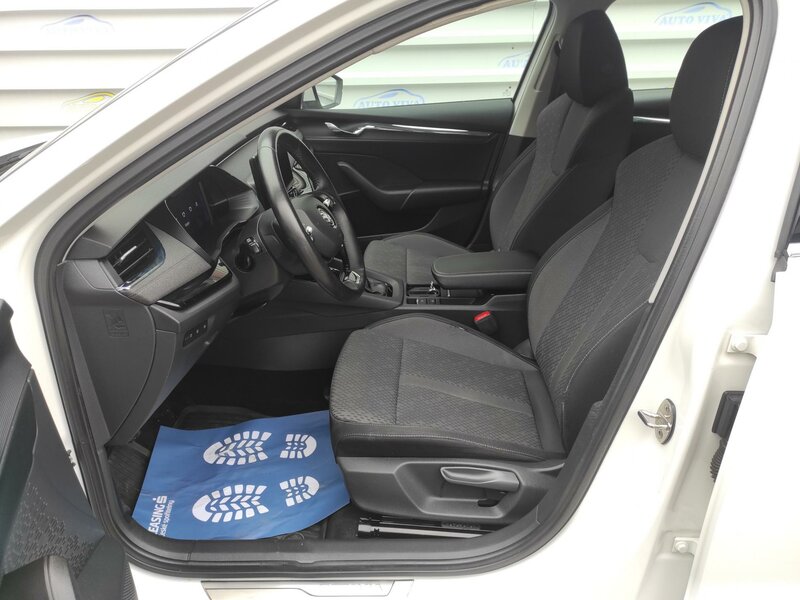 Škoda - Octavia - 2,0TDi Style, ČR, Navi