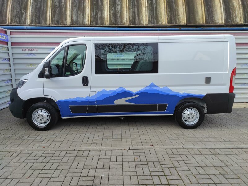 Opel - Movano - 2,2BHDi L2H1, 7 míst, Vestavba Opel - Movano - 2,2BHDi L2H1, 7 míst, Vestavba