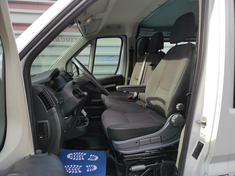 Opel - Movano - 2,2BHDi L2H1, 7 míst, Vestavba Opel - Movano - 2,2BHDi L2H1, 7 míst, Vestavba