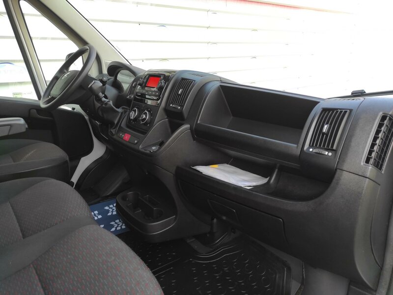 Opel - Movano - 2,2BHDi L2H1, 7 míst, Vestavba Opel - Movano - 2,2BHDi L2H1, 7 míst, Vestavba