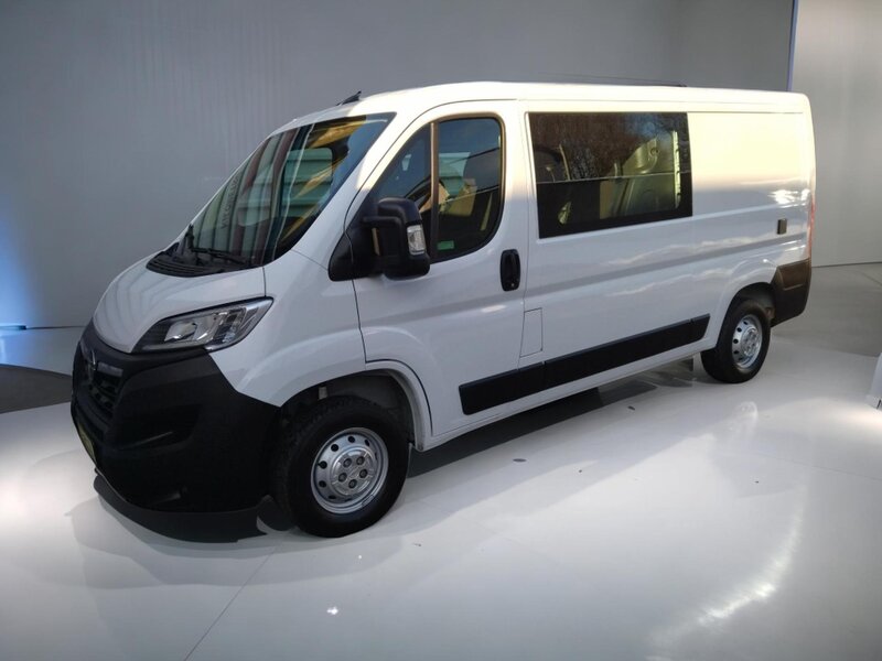 Opel - Movano - 2,2BHDi L2H1, 7 míst, Vestavba