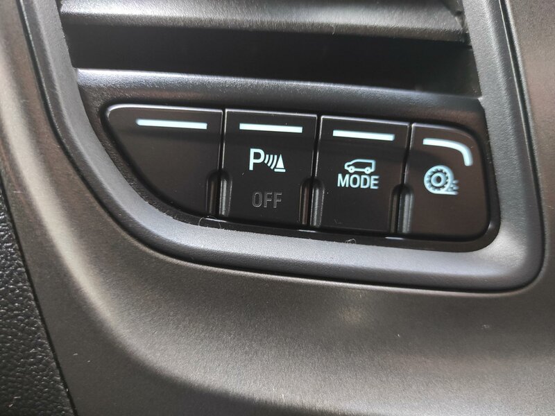 Ford - Transit - 2,0eBlue DCiV,L3,5 míst,Tažné Ford - Transit - 2,0eBlue DCiV,L3,5 míst,Tažné