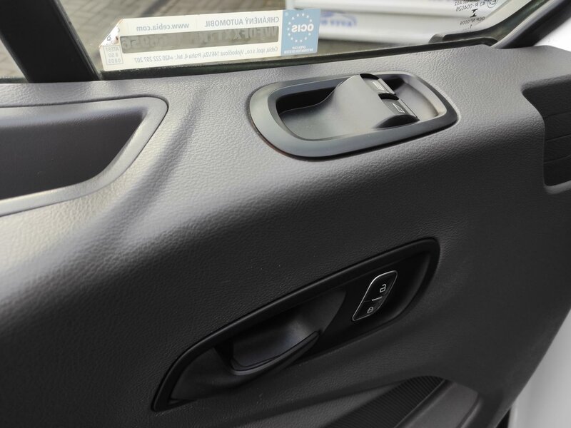 Ford - Transit - 2,0eBlue DCiV,L3,5 míst,Tažné Ford - Transit - 2,0eBlue DCiV,L3,5 míst,Tažné