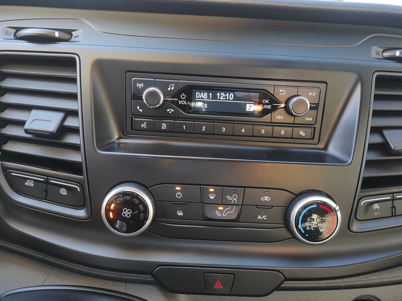 Ford - Transit - 2,0EcoBlue L4 - MAXI,Valník Ford - Transit - 2,0EcoBlue L4 - MAXI,Valník