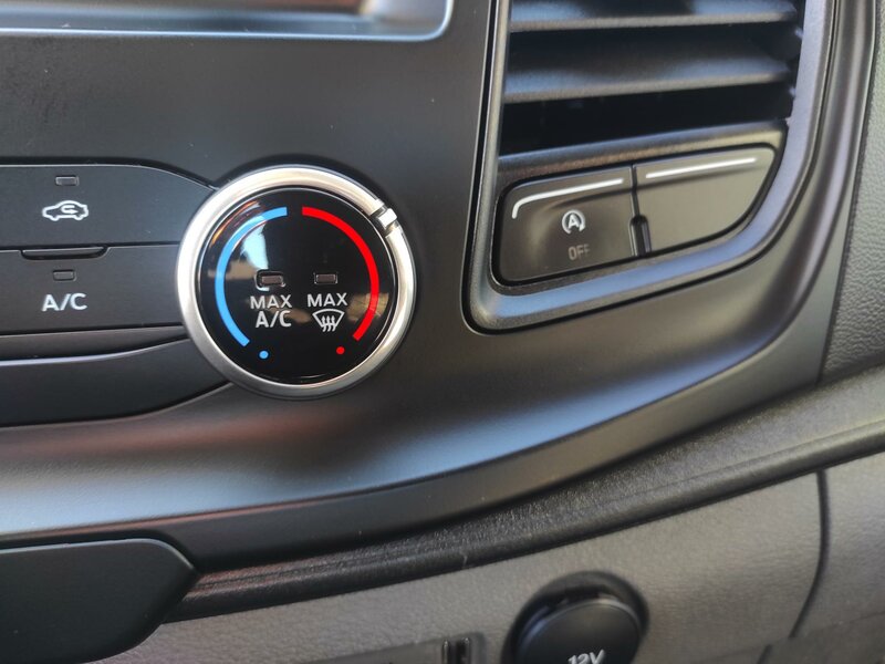 Ford - Transit - 2,0EcoBlue L4 - MAXI,Valník Ford - Transit - 2,0EcoBlue L4 - MAXI,Valník