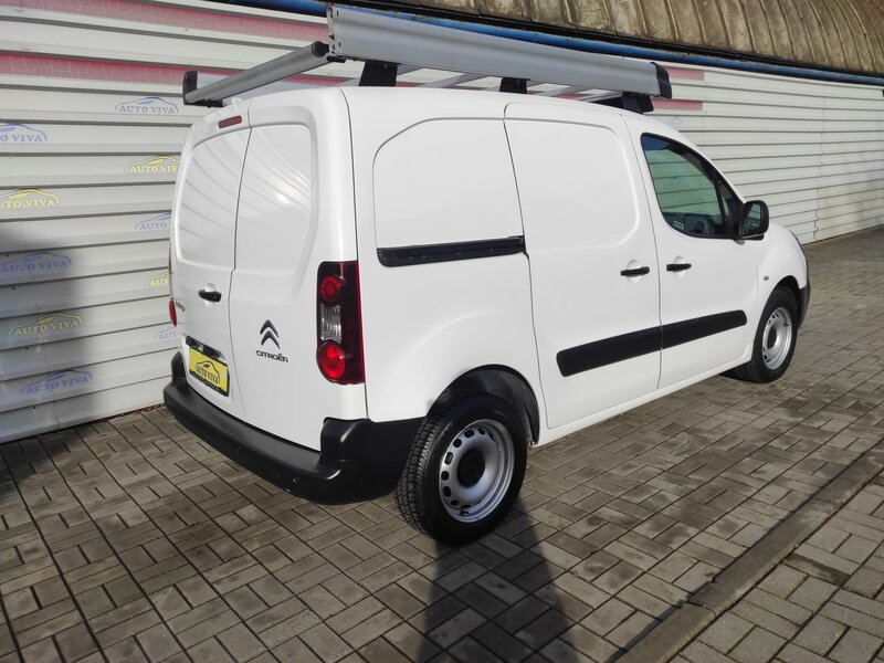 Citroën - Berlingo - 1,6BlueHDi L1, 3 místa!, ČR Citroën - Berlingo - 1,6BlueHDi L1, 3 místa!, ČR