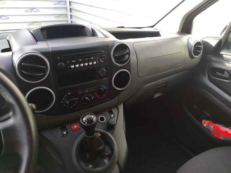 Peugeot - Partner - 1,6BlueHDi L1, 3 místa!, ČR