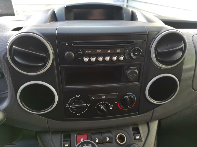 Peugeot - Partner - 1,6BlueHDi L1, 3 místa!, ČR