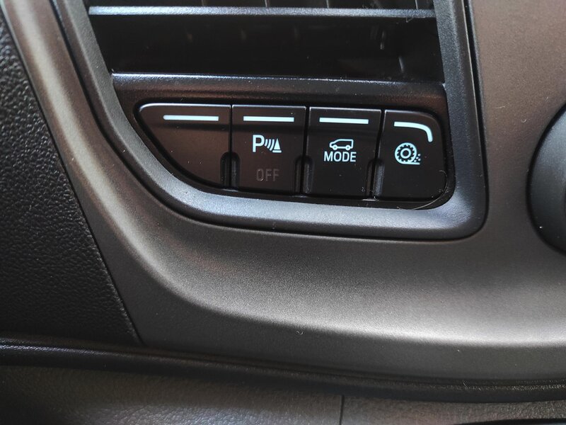 Ford - Transit - 2,0EcoBlue mHEV L2,9 míst, ČR