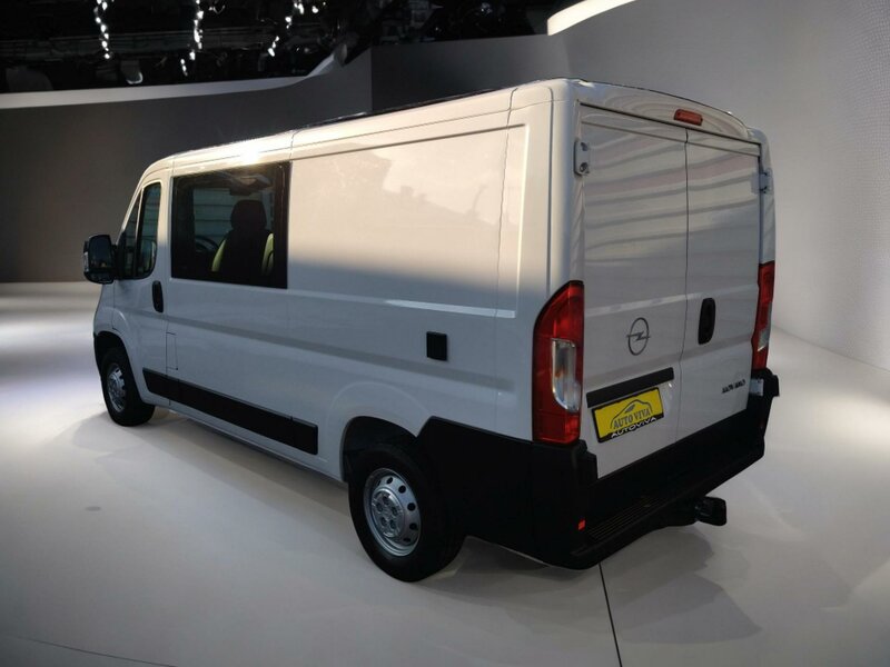 Opel - Movano - 2,2BHDi L2H1, 7 míst, Vestavba Opel - Movano - 2,2BHDi L2H1, 7 míst, Vestavba