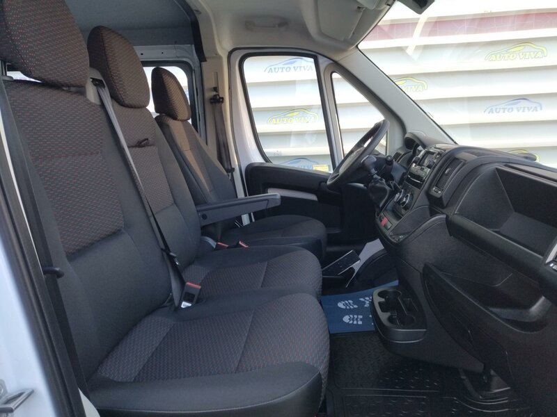 Opel - Movano - 2,2BHDi L2H1, 7 míst, Vestavba Opel - Movano - 2,2BHDi L2H1, 7 míst, Vestavba