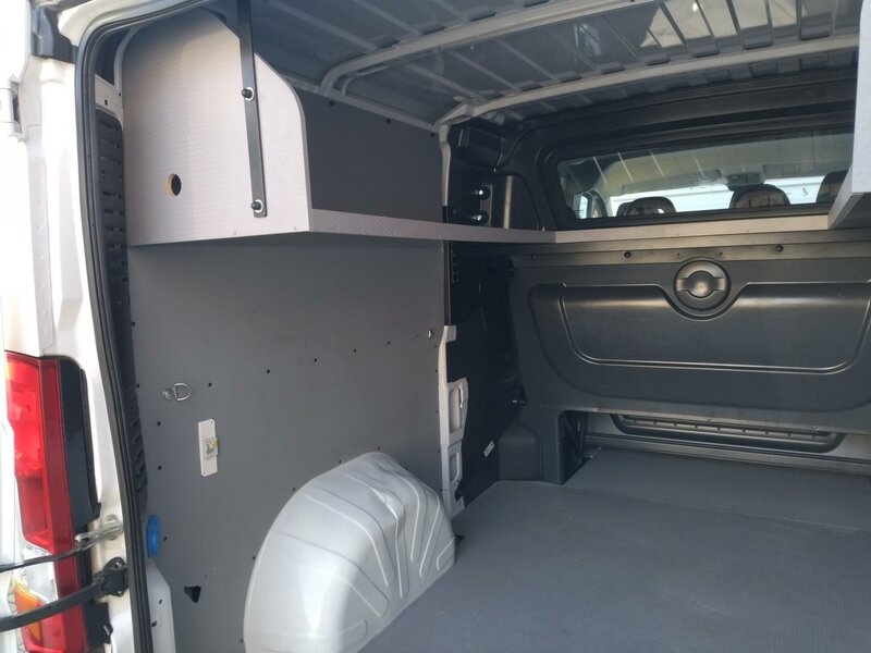 Opel - Movano - 2,2BHDi L2H1, 7 míst, Vestavba Opel - Movano - 2,2BHDi L2H1, 7 míst, Vestavba