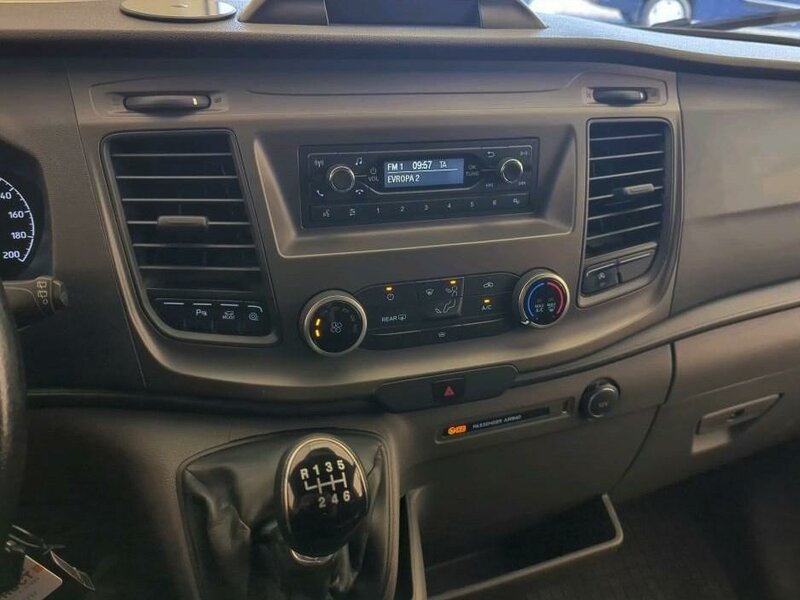 Ford - Transit - 2.0EcobBlue mHev, L2, 7 míst! Ford - Transit - 2.0EcobBlue mHev, L2, 7 míst!