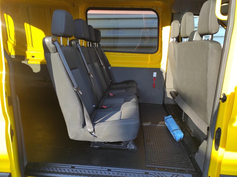 Ford - Transit - 2.0EcobBlue mHev, L2, 7 míst!