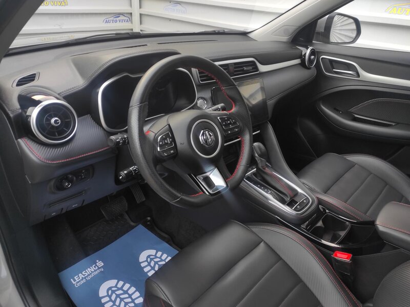 MG - ZS - 1,0i Automat, FULL výbava, ČR