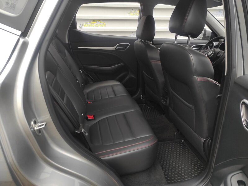 MG - ZS - 1,0i Automat, FULL výbava, ČR