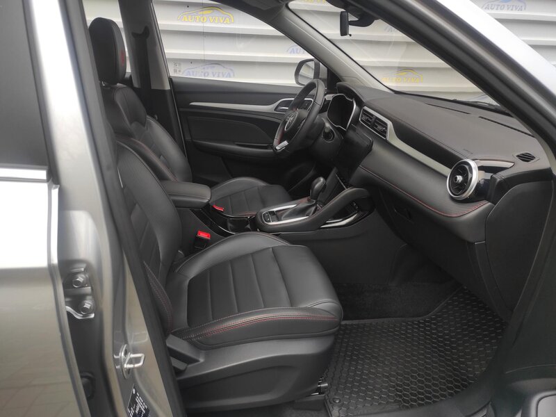 MG - ZS - 1,0i Automat, FULL výbava, ČR