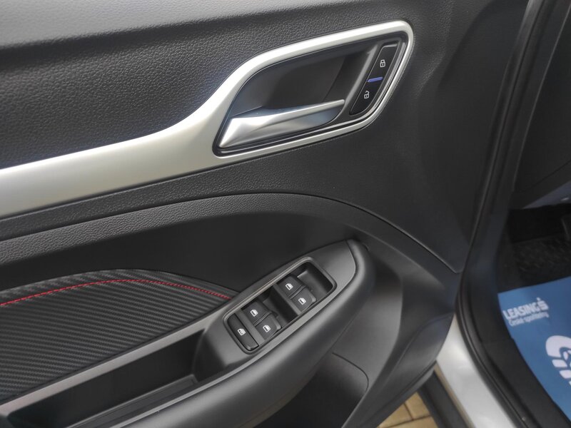 MG - ZS - 1,0i Automat, FULL výbava, ČR