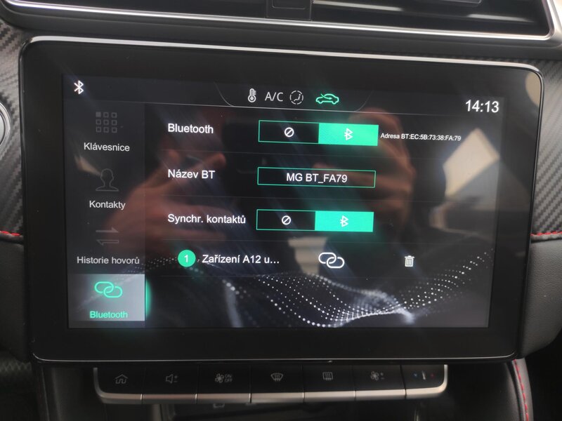 MG - ZS - 1,0i Automat, FULL výbava, ČR