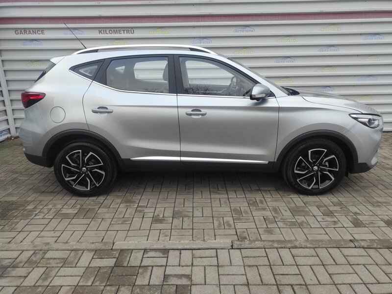 MG - ZS - 1,0i Automat, FULL výbava, ČR