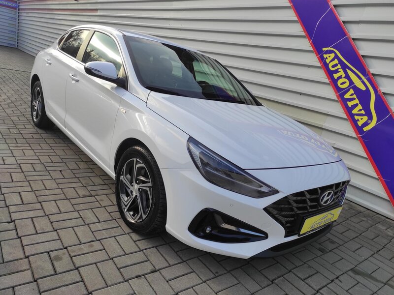 Hyundai - i30 - 1,5T-GDi mHev,48V,AT,Fastback