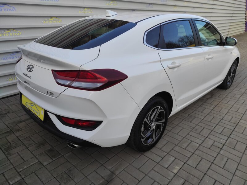 Hyundai - i30 - 1,5T-GDi mHev,48V,AT,Fastback