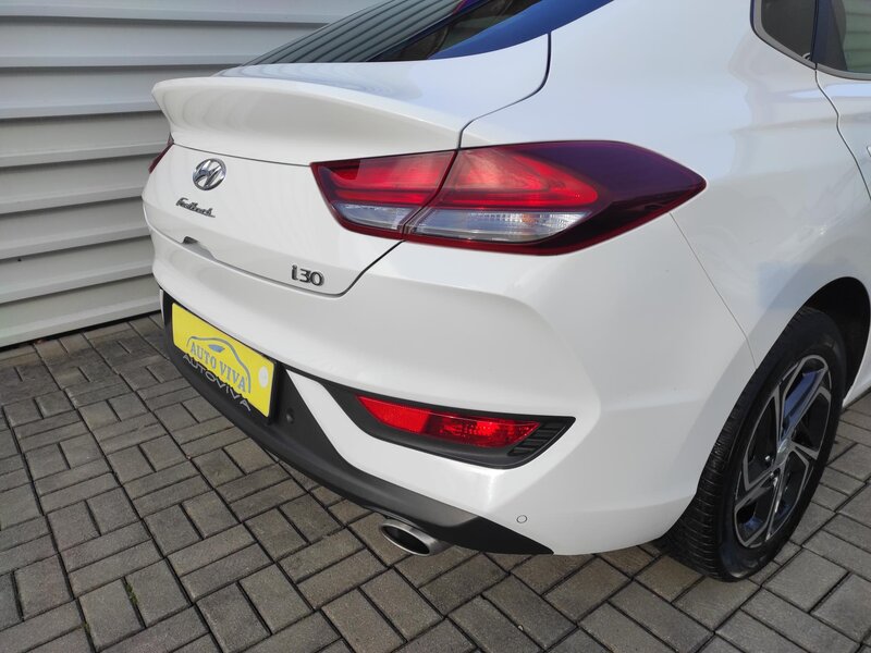 Hyundai - i30 - 1,5T-GDi mHev,48V,AT,Fastback