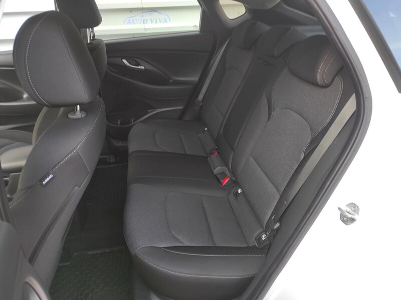 Hyundai - i30 - 1,5T-GDi mHev,48V,AT,Fastback