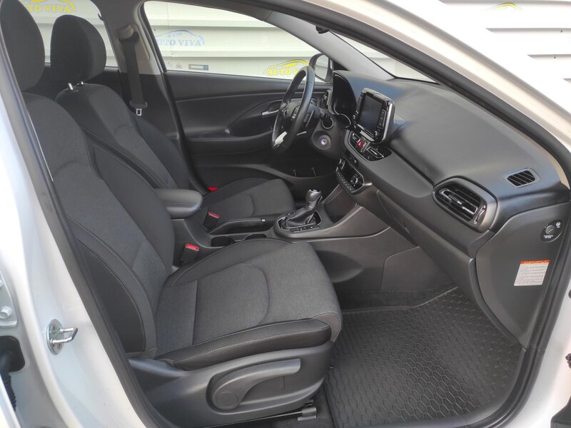 Hyundai - i30 - 1,5T-GDi mHev,48V,AT,Fastback