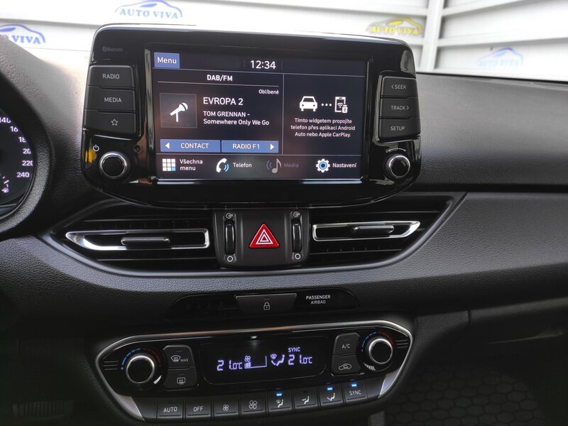 Hyundai - i30 - 1,5T-GDi mHev,48V,AT,Fastback