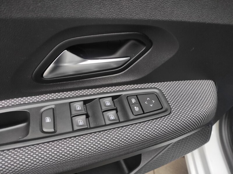 Dacia - Sandero - 1.0 TCe,ČR,1.Maj.