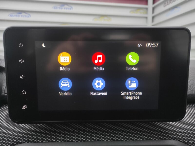 Dacia - Sandero - 1.0 TCe,ČR,1.Maj.