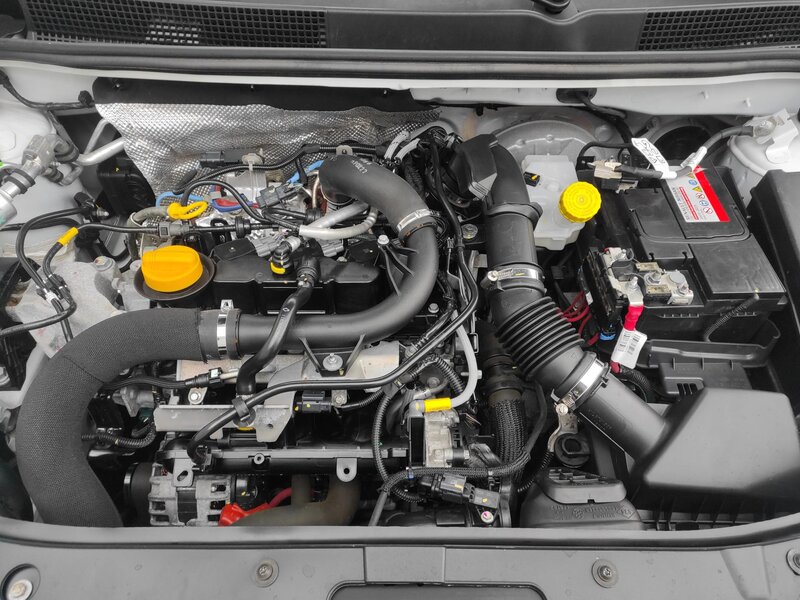 Dacia - Sandero - 1.0 TCe,ČR,1.Maj.